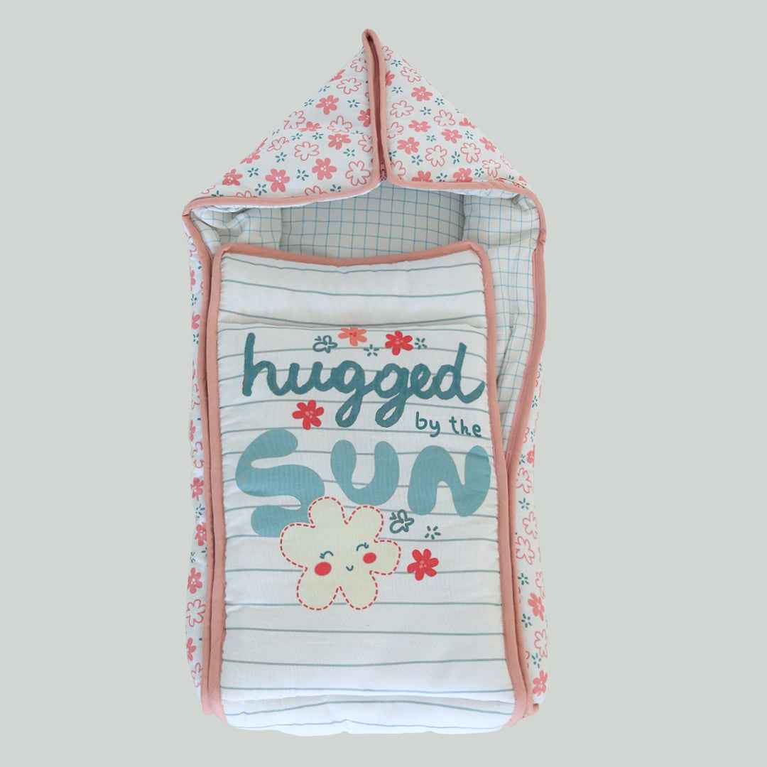 The Flower White Bundle - Quilt + Dry Sheet + Carry Nest