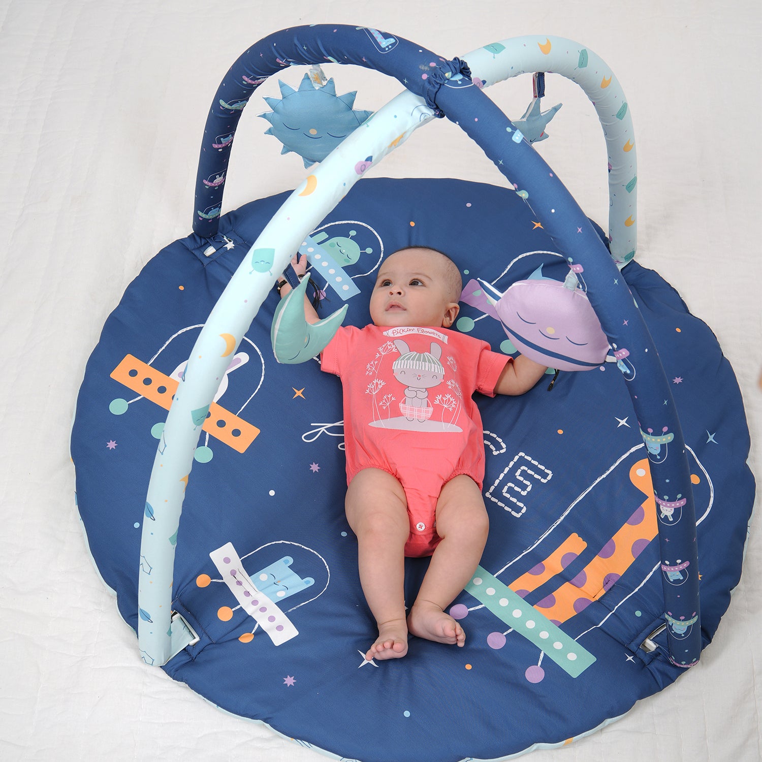 Baby Play Mat | 4 Detachable Toys | Space Friends