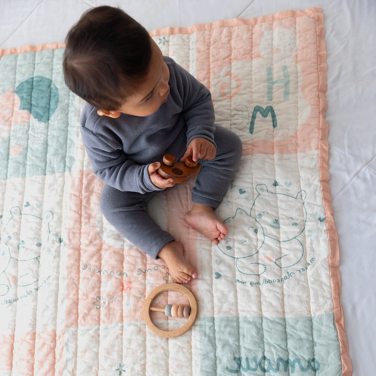 Feelings Mulmul Blanket