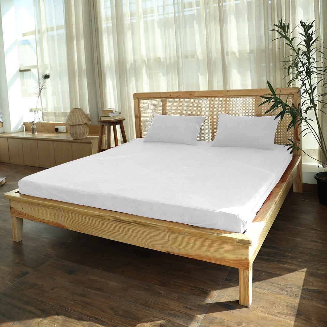 Waterproof Soft Terry Cotton Breathable Fitted Style Mattress Protector With Pillow Cover - White