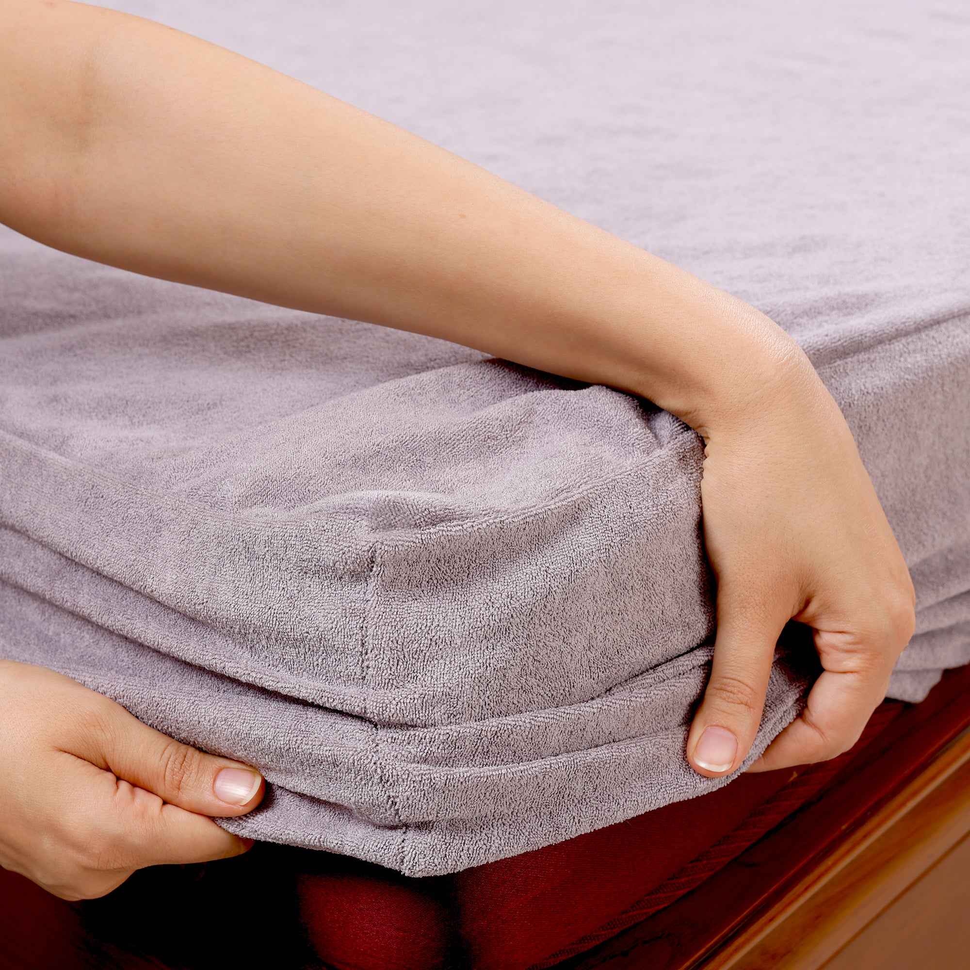 Waterproof Soft Terry Cotton Breathable Fitted Style Mattress Protector - Gray
