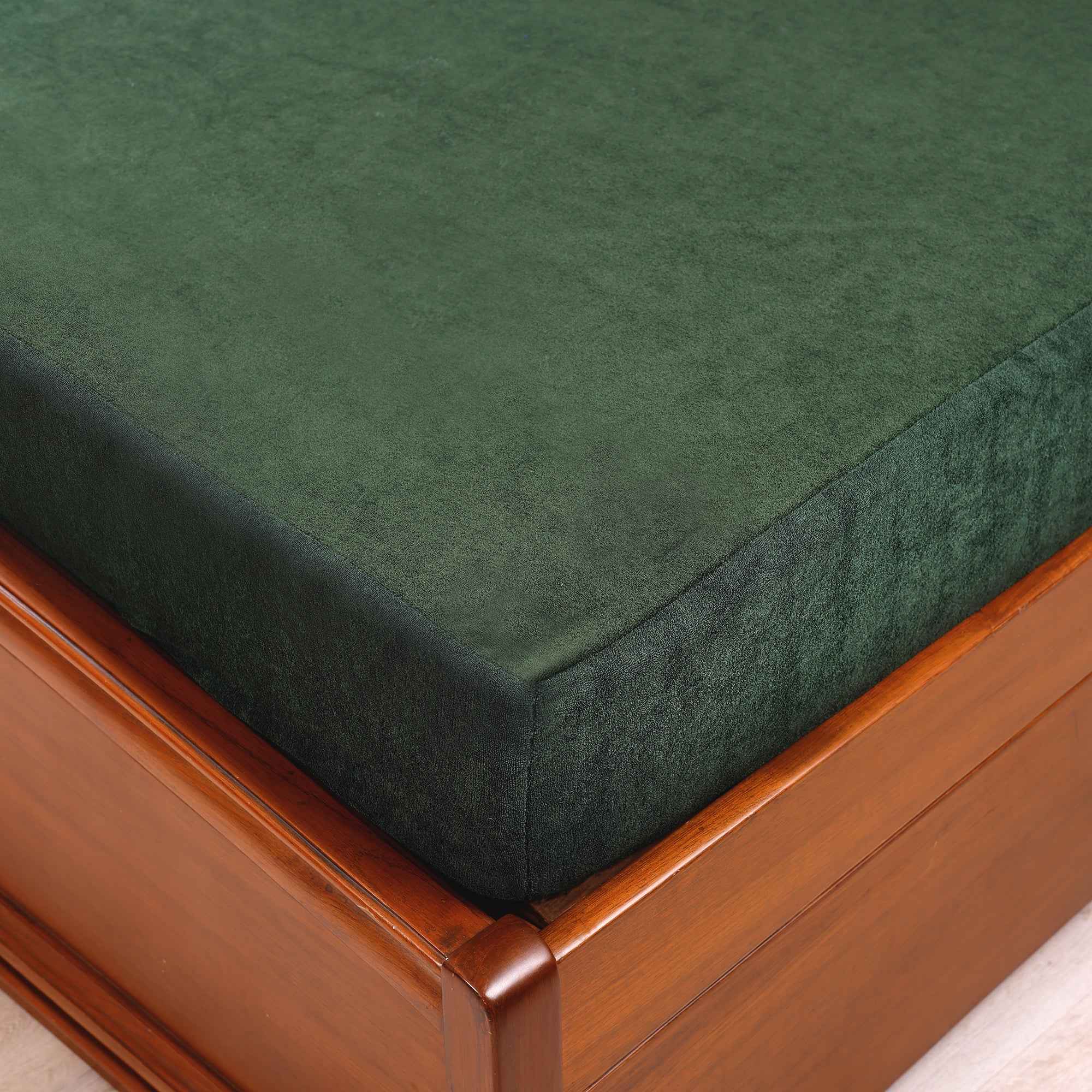Waterproof Soft Terry Cotton Breathable Fitted Style Mattress Protector - Green