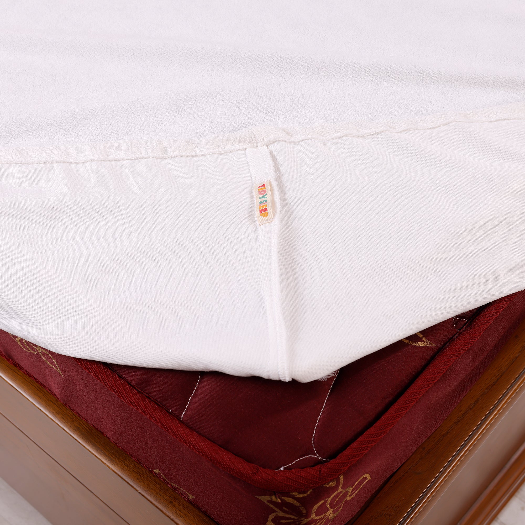 Waterproof Soft Terry Cotton Breathable Fitted Style Mattress Protector White